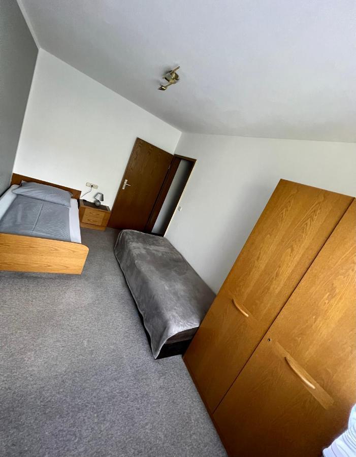 Hotel-Gasthof Deutschmeister Donauwörth Esterno foto